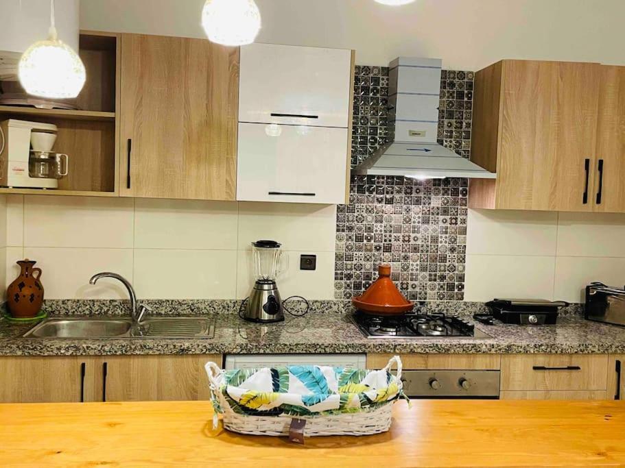 Appartement Luxueux Au Centre De Marrakech Маракеш Екстериор снимка
